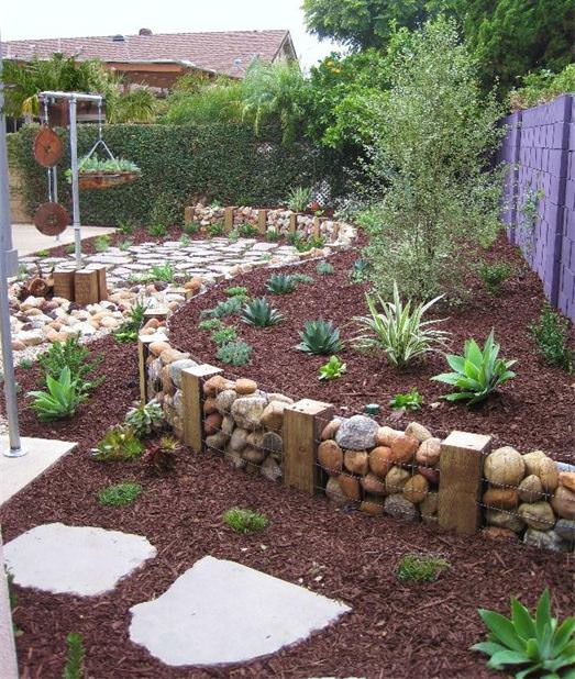 10 Garden Decorating Ideas with Rocks and Stones