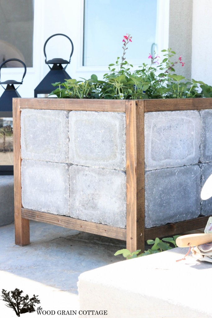 16 Outstanding DIY Garden Planter Boxes