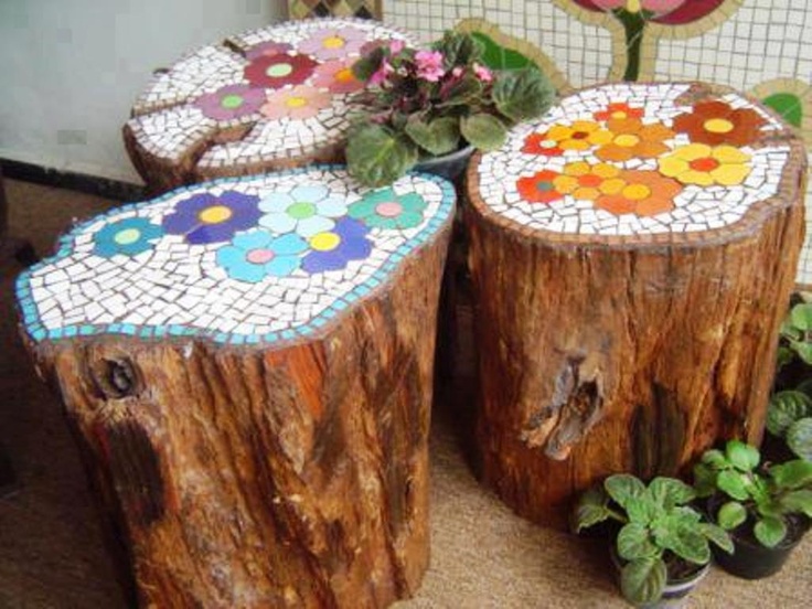 17 Lovely Mosaic Projects For Your Garden
