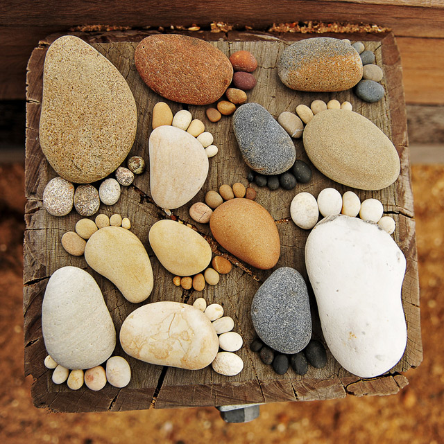 10 Garden Decorating Ideas with Rocks and Stones
