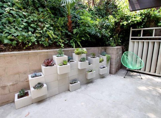 15 Creative Space-Saving Gardening Ideas
