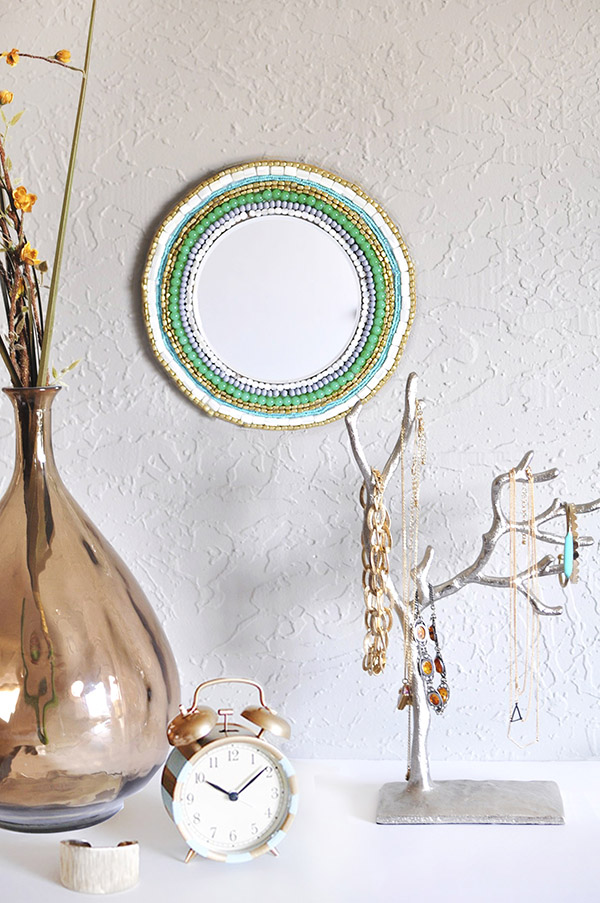 16 Amazing DIY Mirror Projects To Spruce Up Your Home