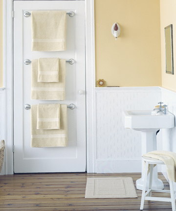 16 Clever DIY Storage Solutions for Small Bathroom Organization