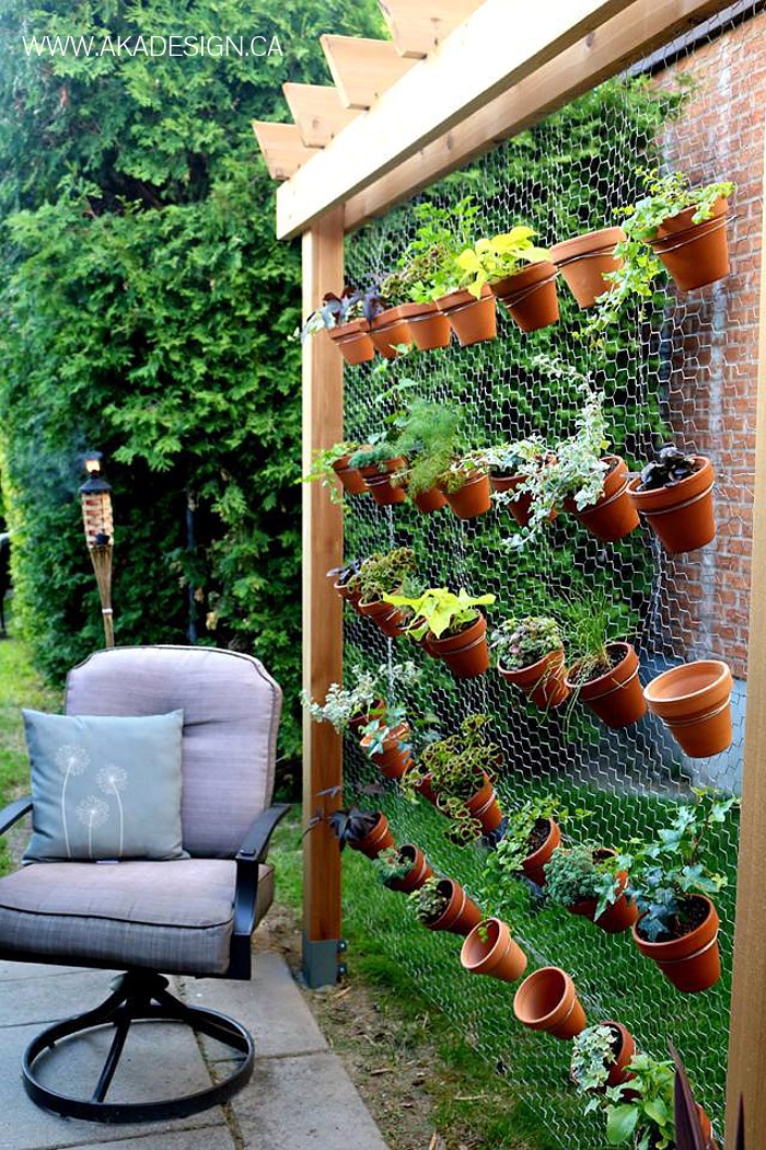 15 Awesome DIY Backyard Projects You Can Make in a Weekend