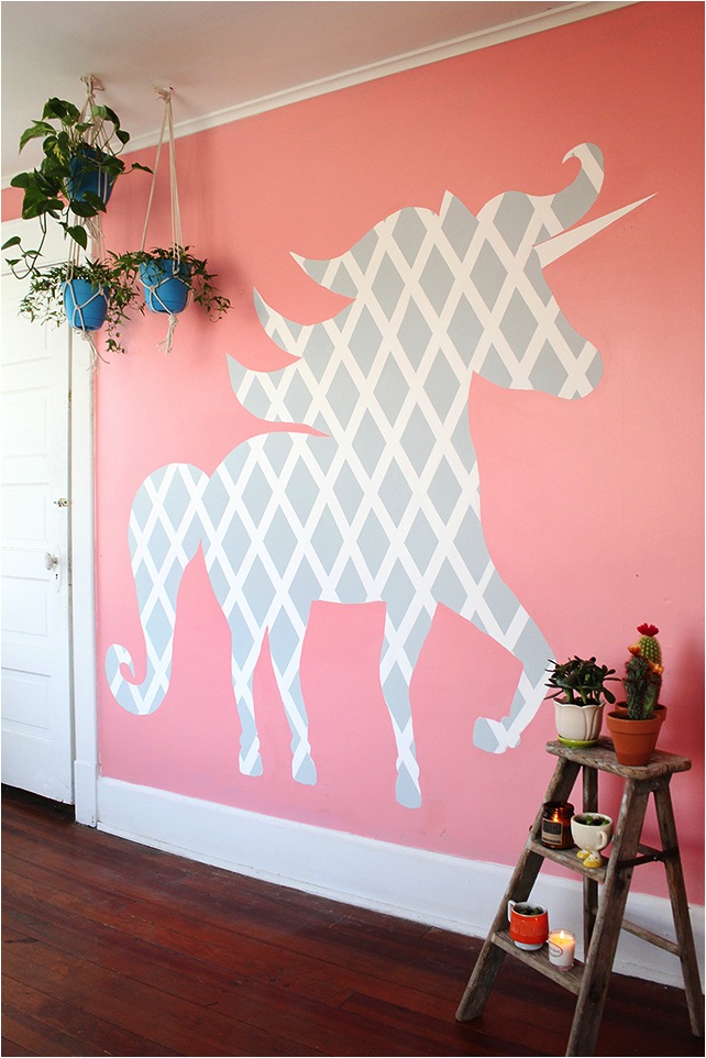 10 DIY Wall Decoration Ideas For Your Boring And Blank Walls
