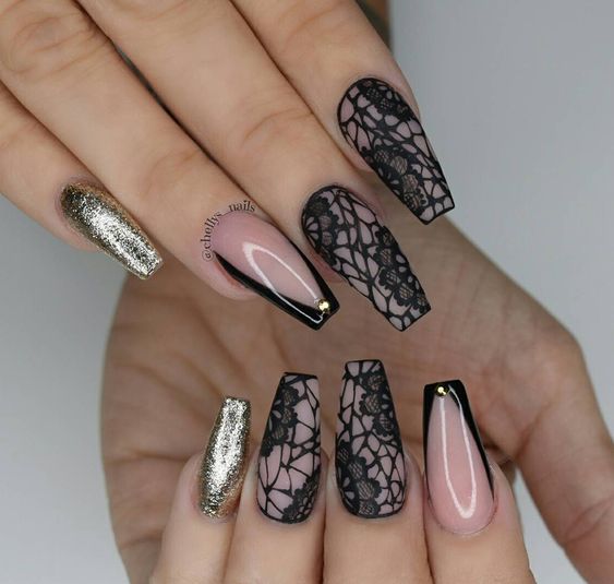 36 Gorgeous Lace Nail Art Designs