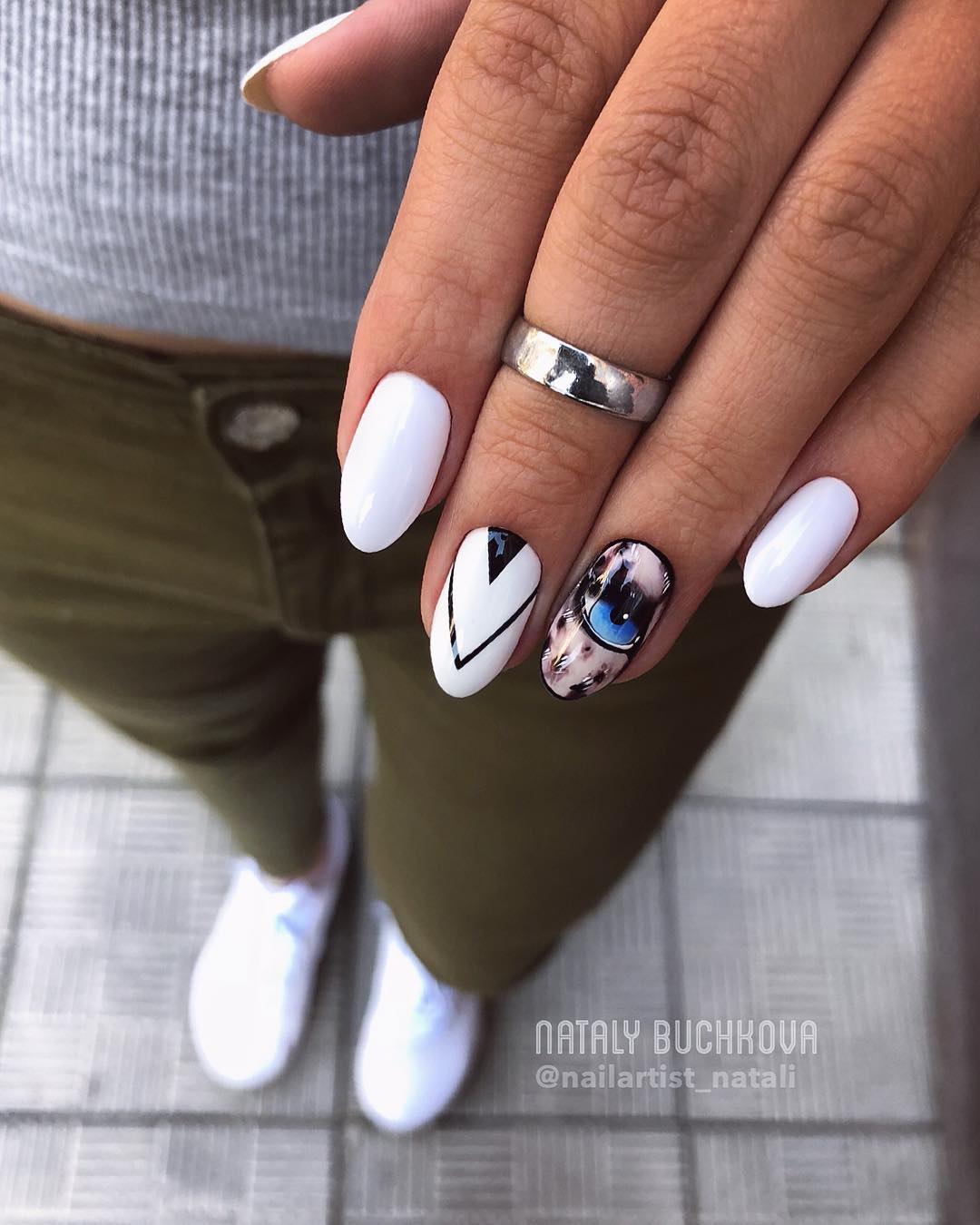 70 Attractive Oval Nail Art Designs and Ideas in 2022