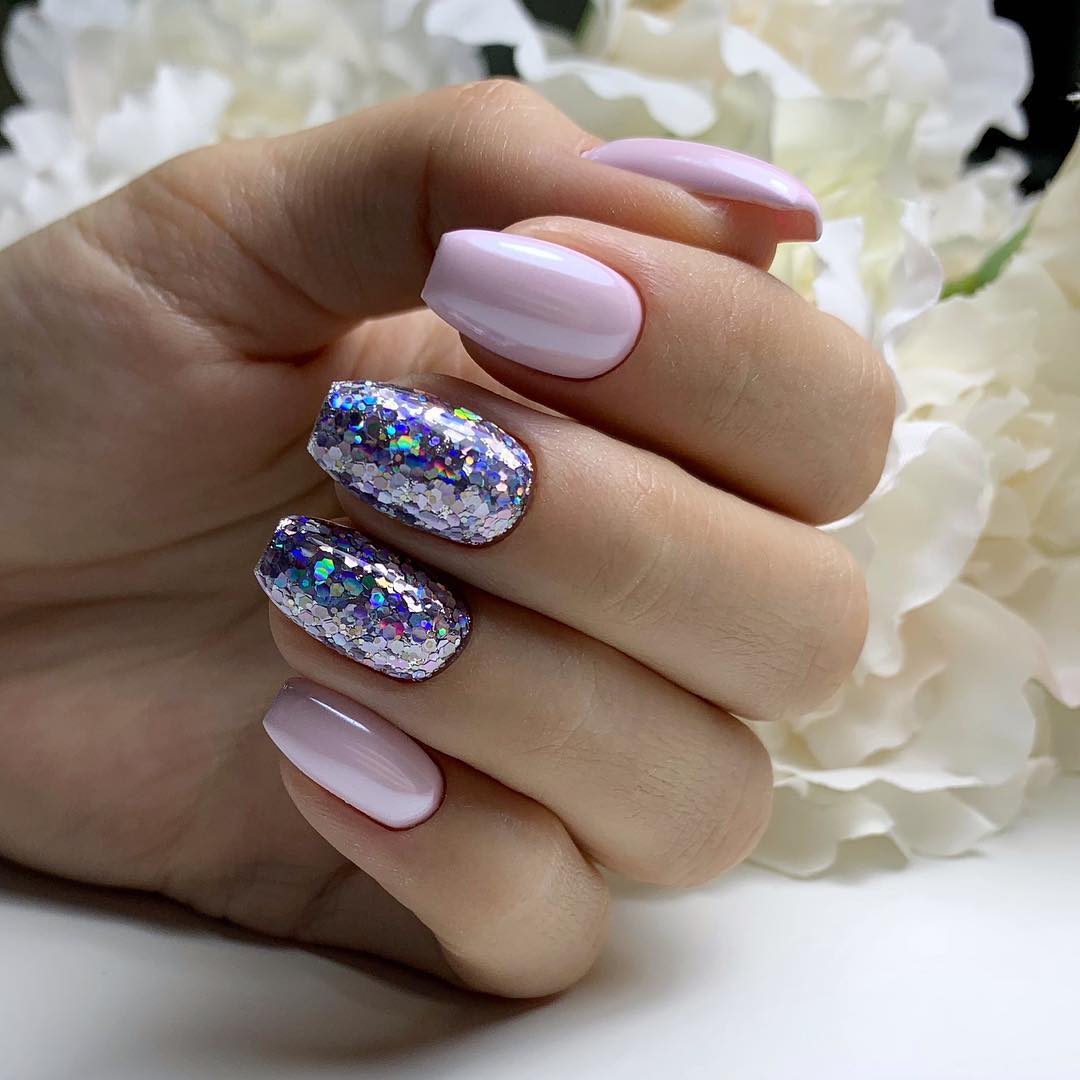 54 Pretty Glitter Acrylic Nail Designs