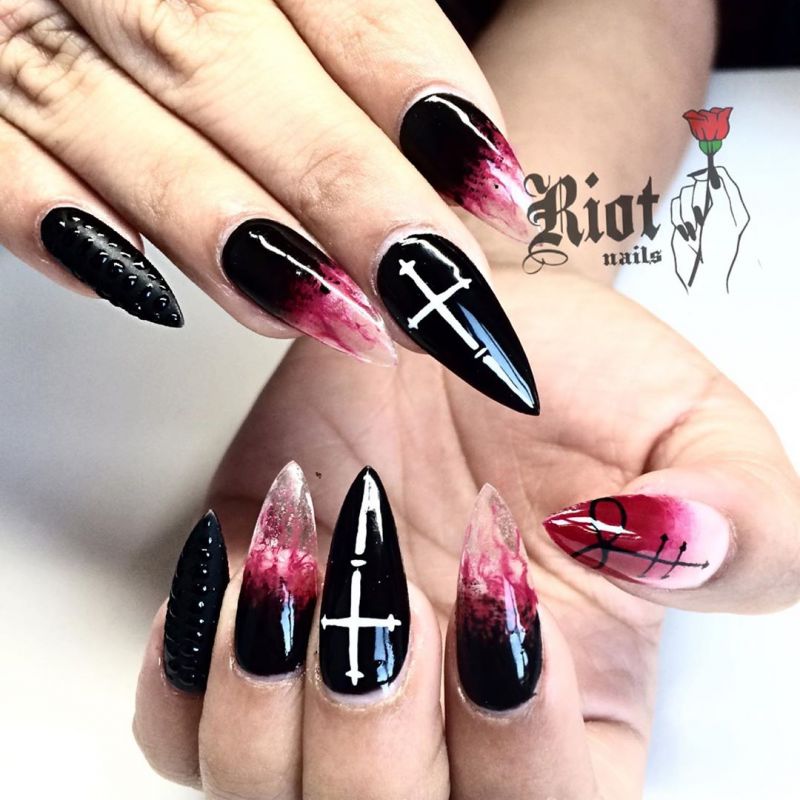 60 Spooky Bloody Halloween Nails For 2021