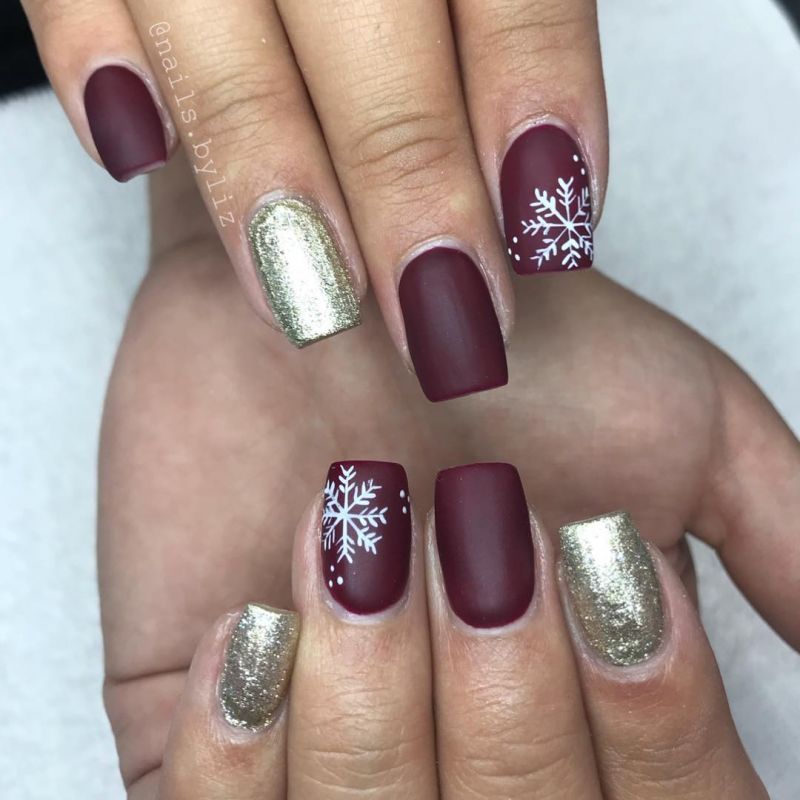 50 Cute Snowflake Nail Art Designs For Winter