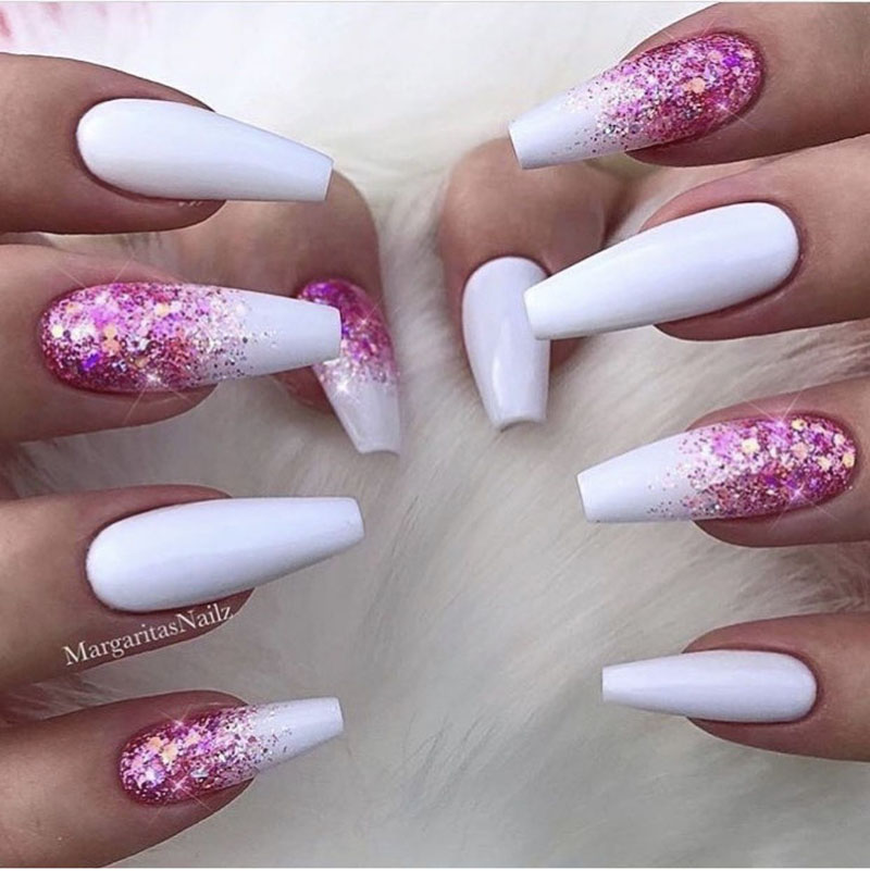 50 Trendy White Christmas Nails To Fall In Love With