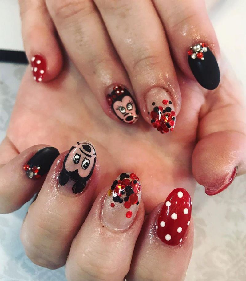 55 Cute Mickey Mouse Nails You Need to Try