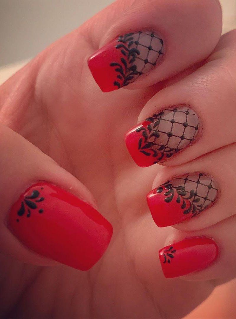 40 Trendy Fishnet Nails to Fall In Love With