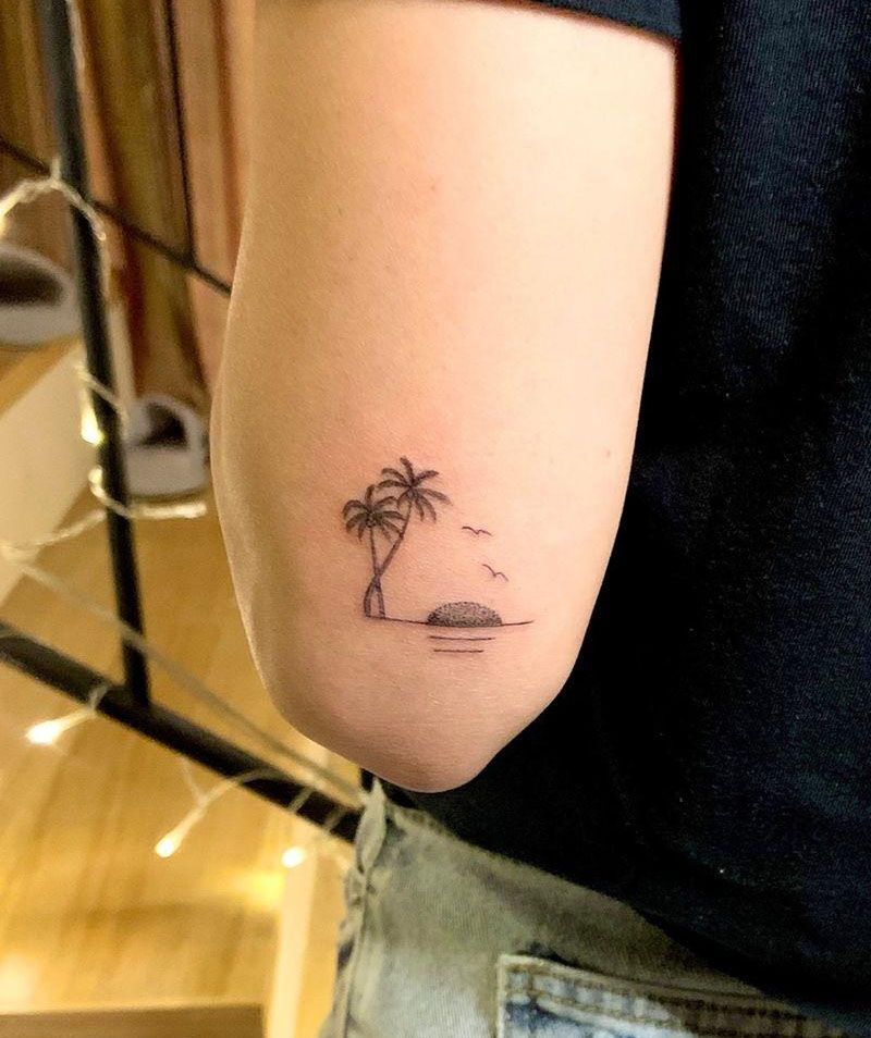 30 Pretty Palm Tree Tattoos You Can Copy