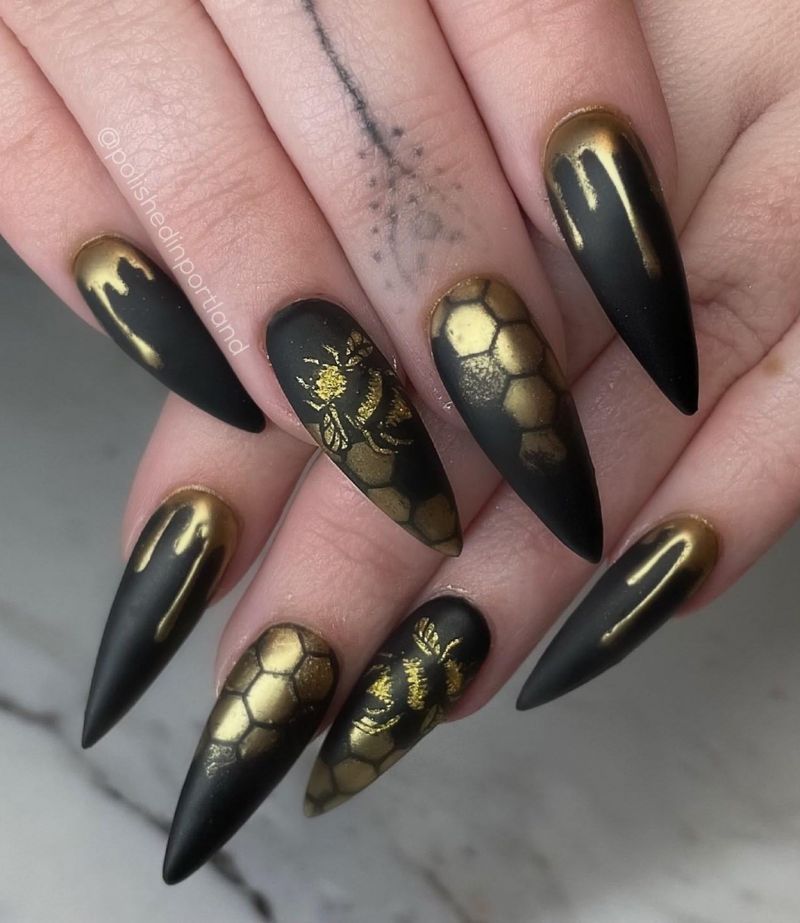 30 Pretty Bee Nail Art Designs to Inspire You