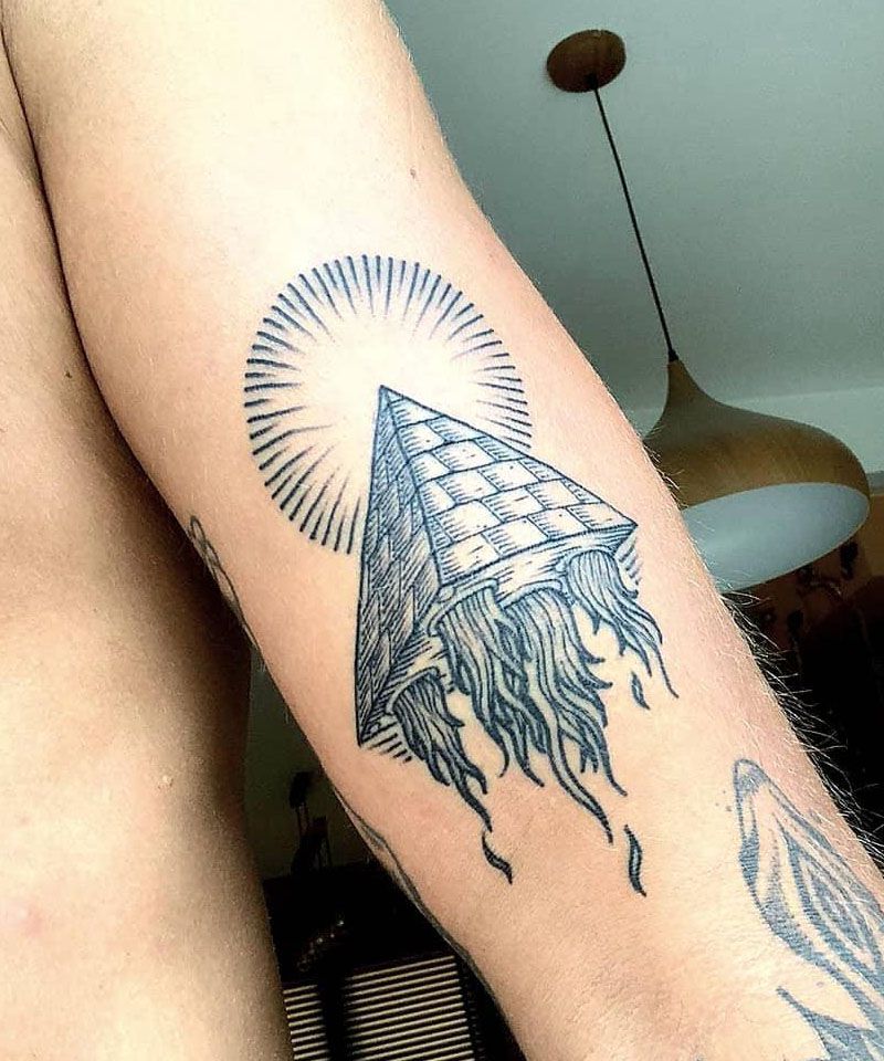20 Awesome Pyramid Tattoos You Can Copy