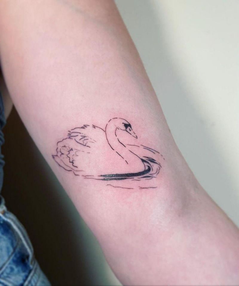 20 Awesome Swan Tattoos You Can Copy