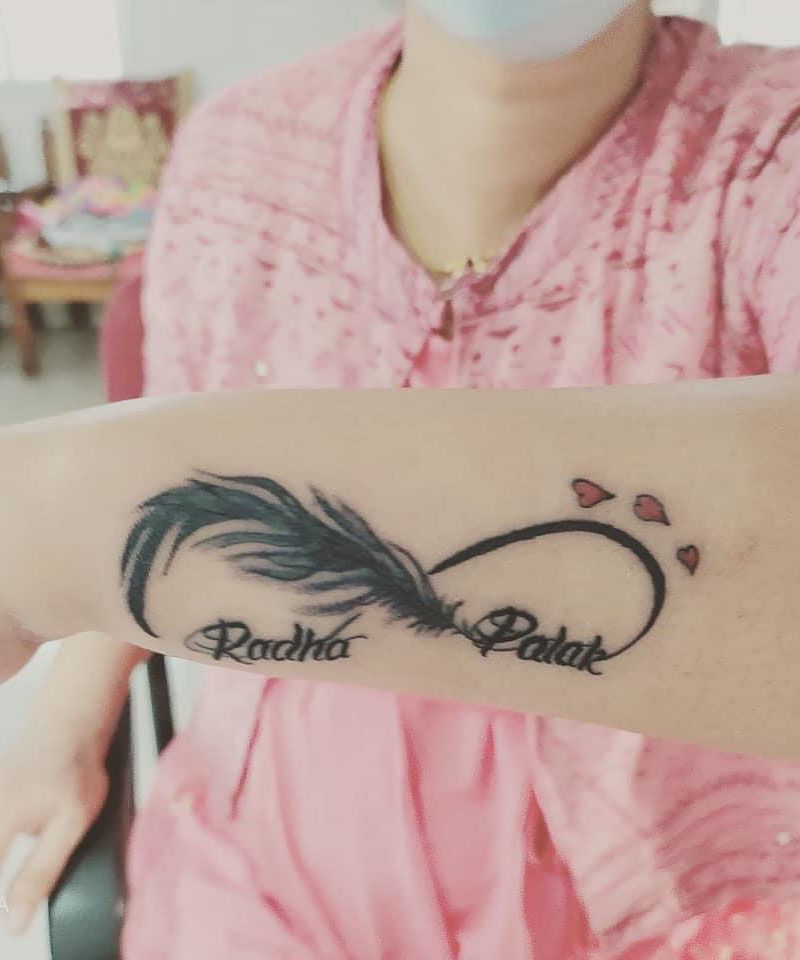 20 Best Infinity Feather Tattoos You Shouldn’t Miss
