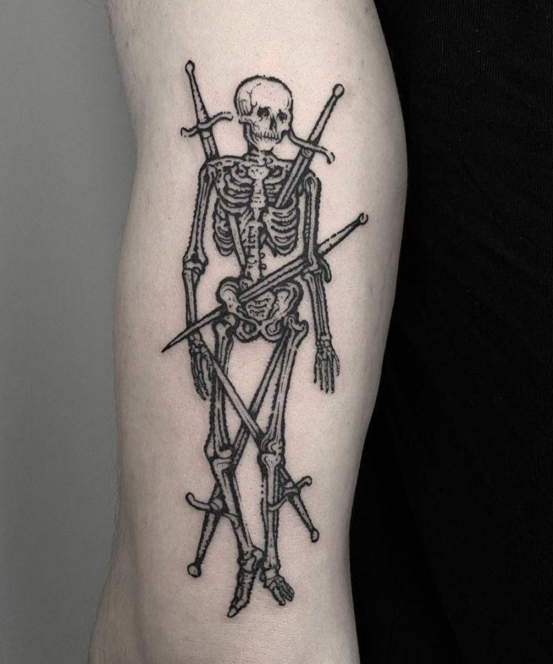 20 Cool Skeleton Tattoos That Make You Unique
