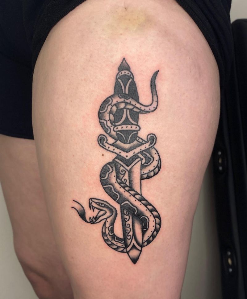 20 Unique Dagger Tattoos for Your Inspiration