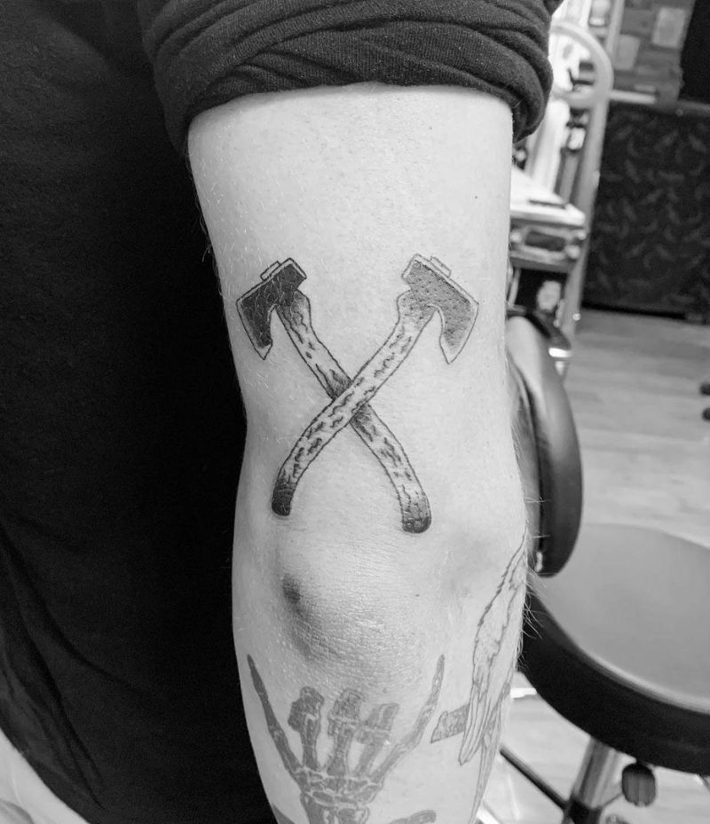 20 Cool Axe Tattoos for Your Inspiration